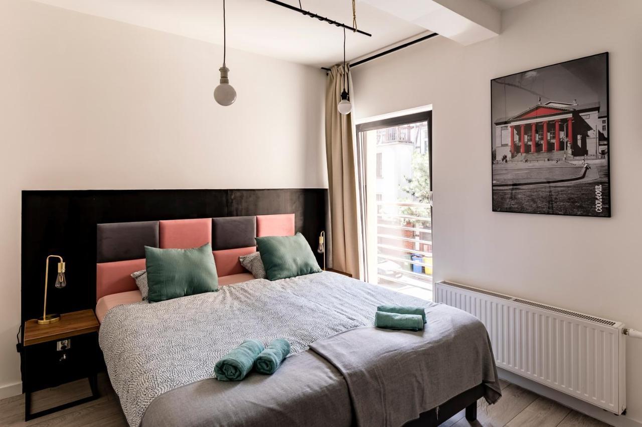 Cooltour Aparthotel Познан Екстериор снимка