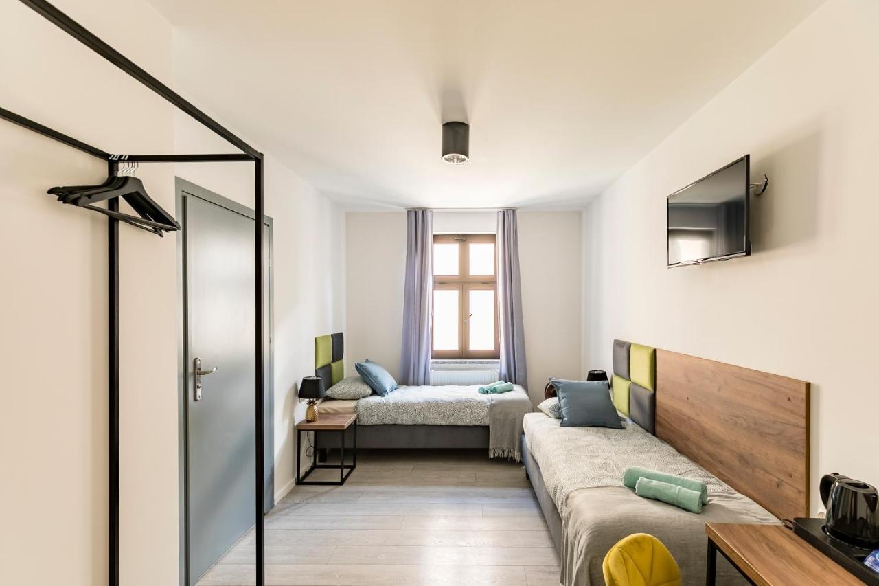 Cooltour Aparthotel Познан Екстериор снимка