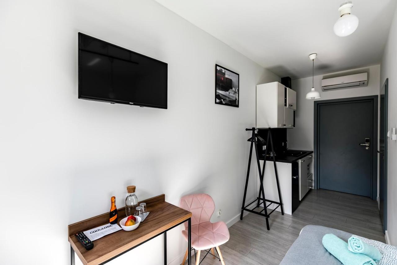 Cooltour Aparthotel Познан Екстериор снимка
