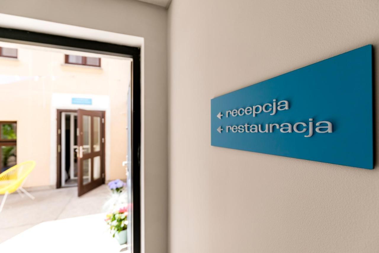 Cooltour Aparthotel Познан Екстериор снимка