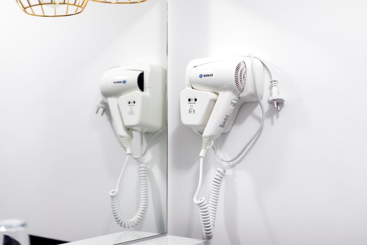 Cooltour Aparthotel Познан Екстериор снимка