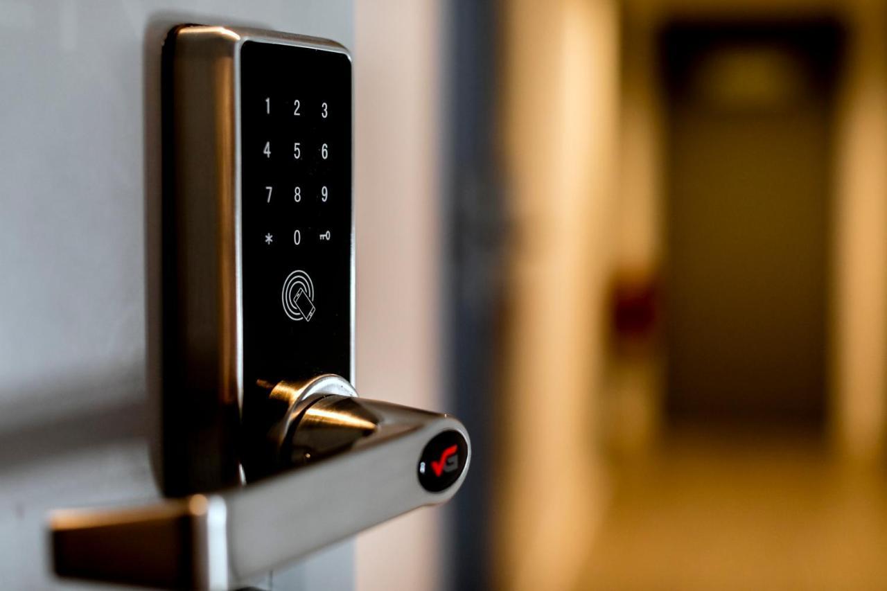 Cooltour Aparthotel Познан Екстериор снимка