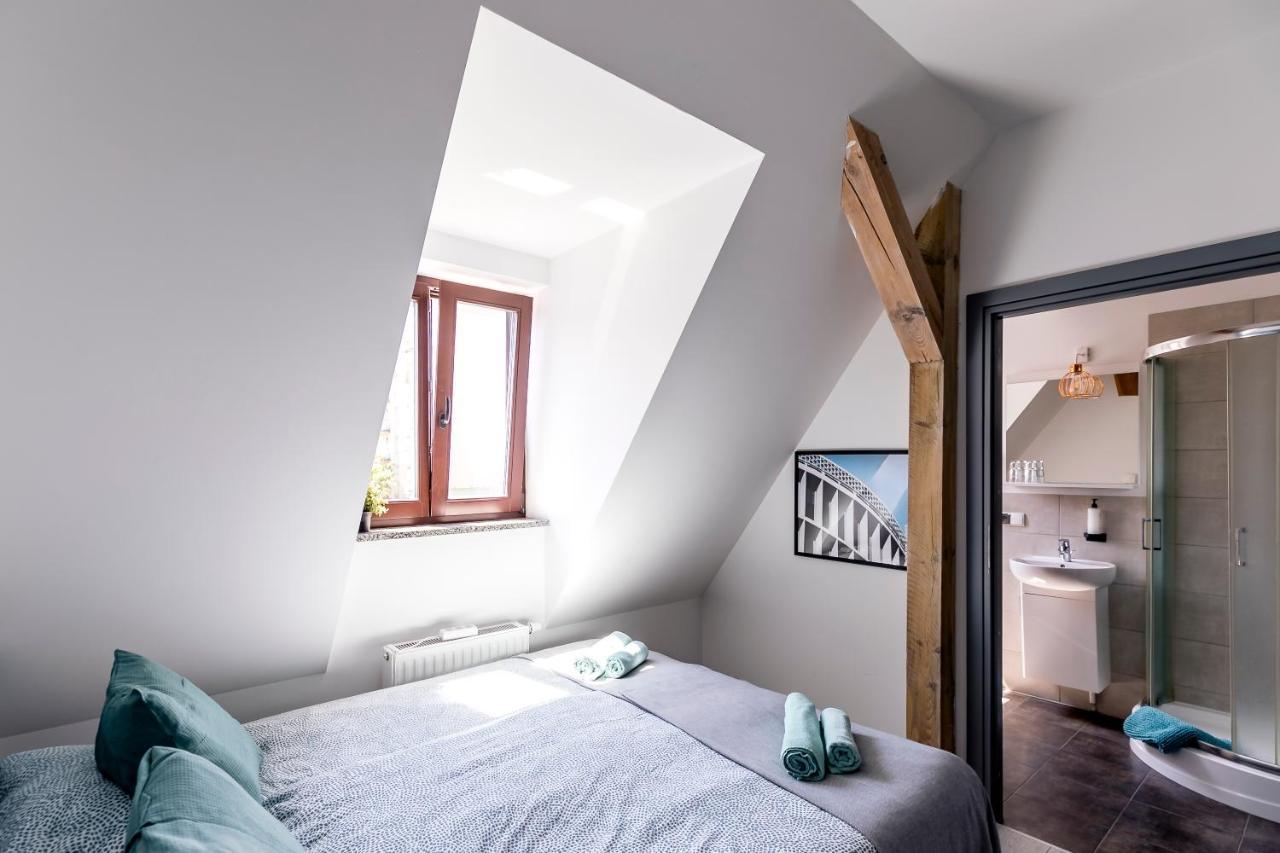 Cooltour Aparthotel Познан Екстериор снимка