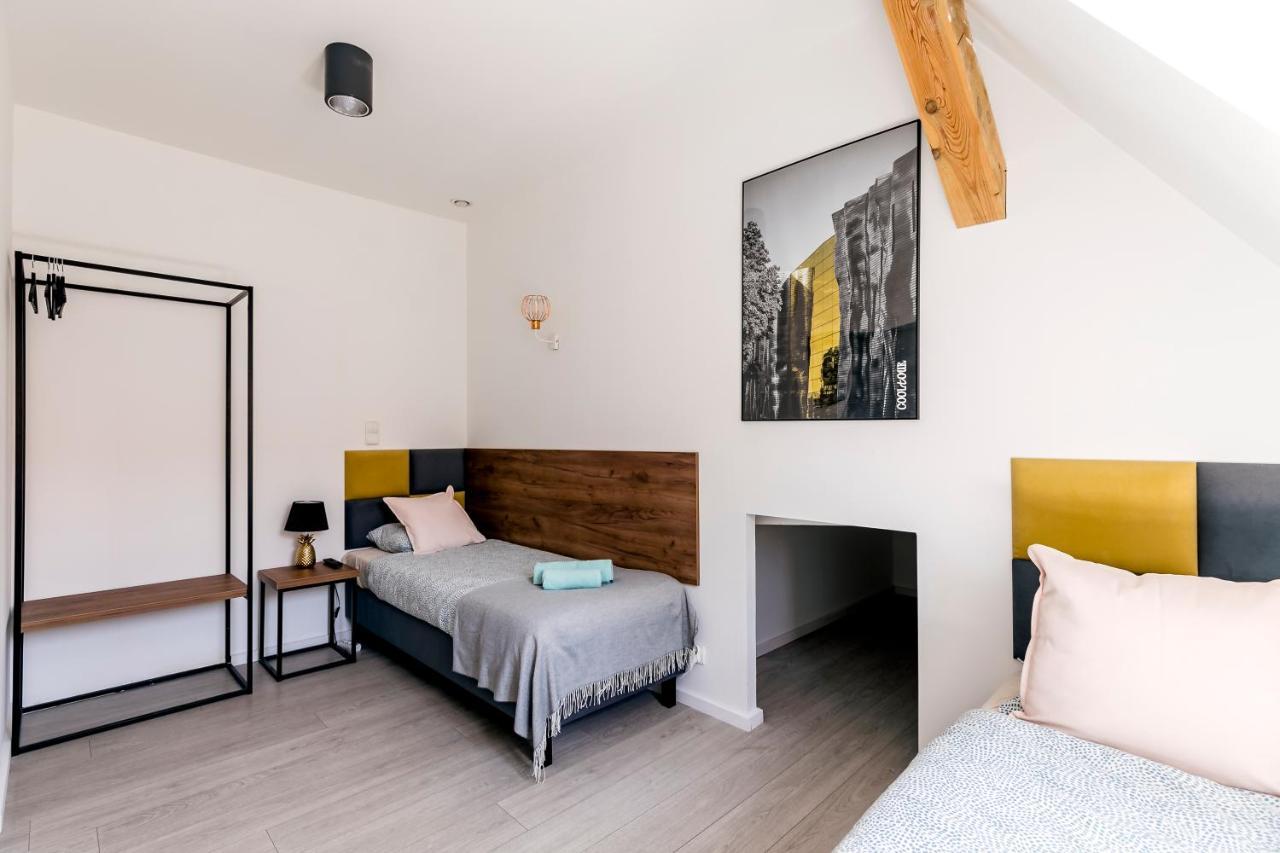Cooltour Aparthotel Познан Екстериор снимка